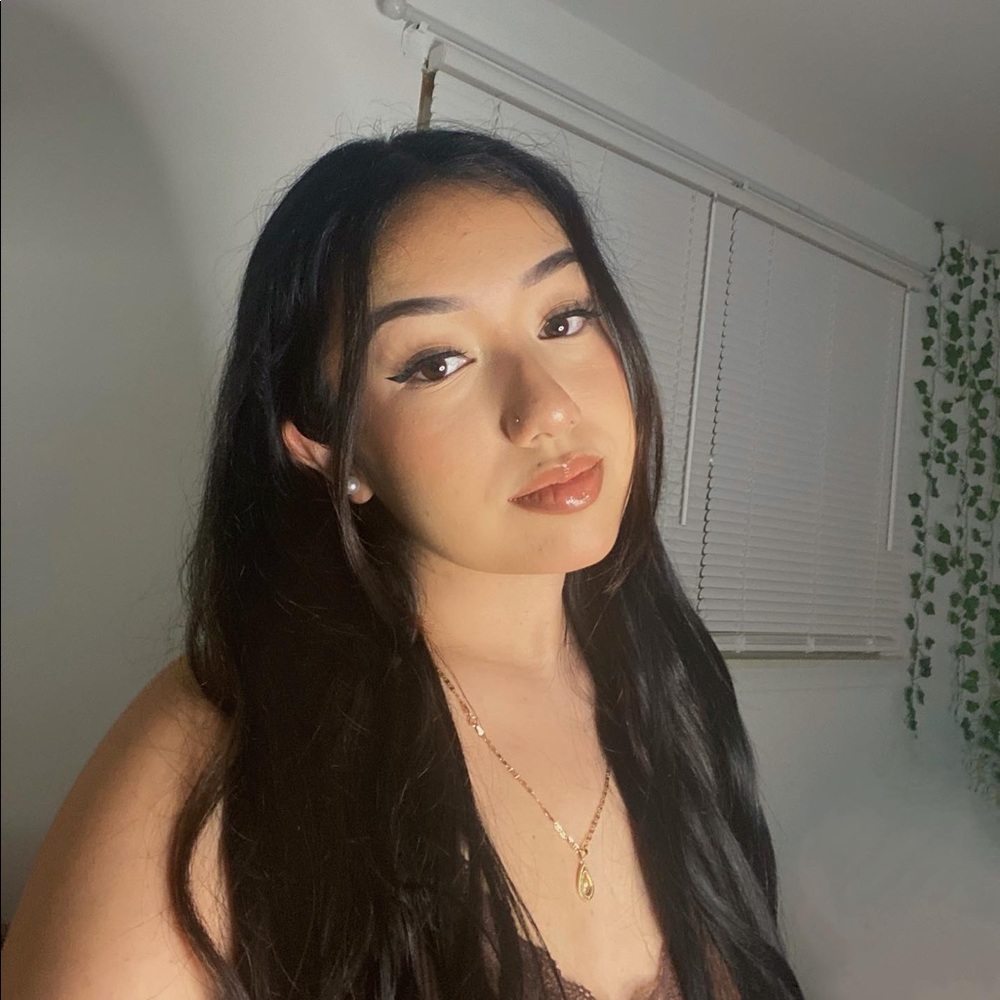 Meet your Posher, Nadia